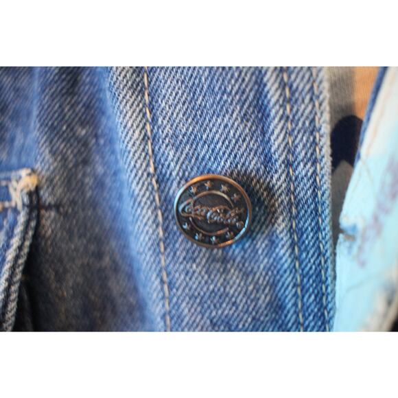 VINTAGE COCA-COLA DENIM VEST – EMBROIDERED BACK – RARE 80s/90s – MEN’S LARGE - Picture 4 of 13